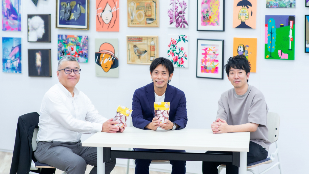 「九州純バタークッキーは冷やすとさらにおいしい」「残ったクッキーの粉や和三盆糖、きなこはヨーグルトやコーヒーに入れても◎」「トーストにふりかけてもイケます」——お菓子への愛があふれ、トークは尽きない
