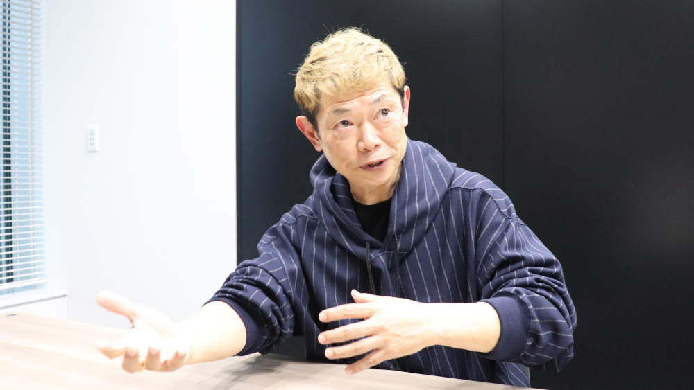 金箔アーティスト 裕人礫翔氏